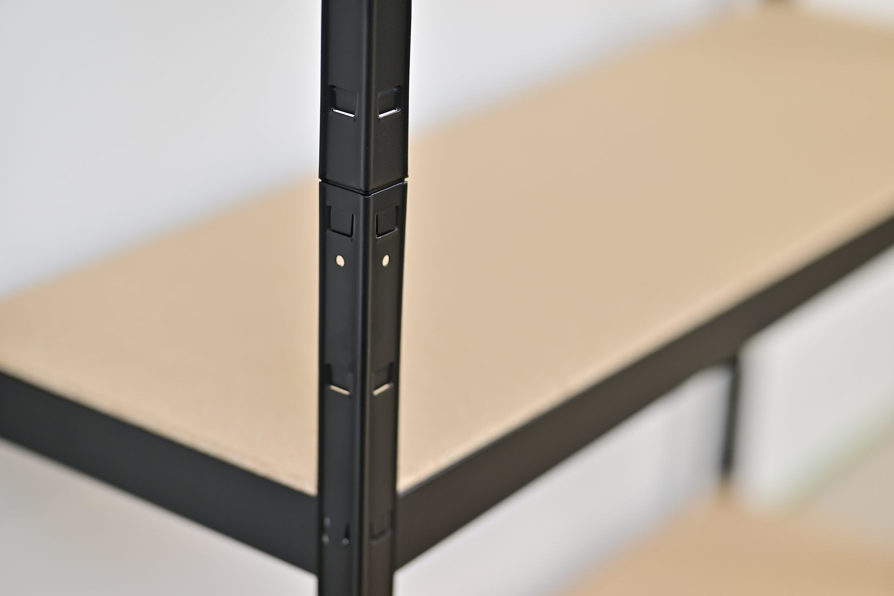 Schwerlastregal mit 5 Ebenen, 180x160x60 cm (HxBxT), Traglast pro Ebene 250 Kg, schwarz