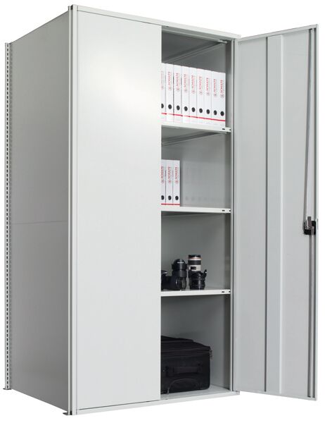 Flügeltürschrank, Grundregal 2000 x 1000 x 1000 mm, RAL 7035 lichtgrau/verzinkt, 5 MULTIplus250-Fachböden, Seitenwände, Rückwand, 1 Stück Flügeltür inkl. 3-Punkt-Verriegelung